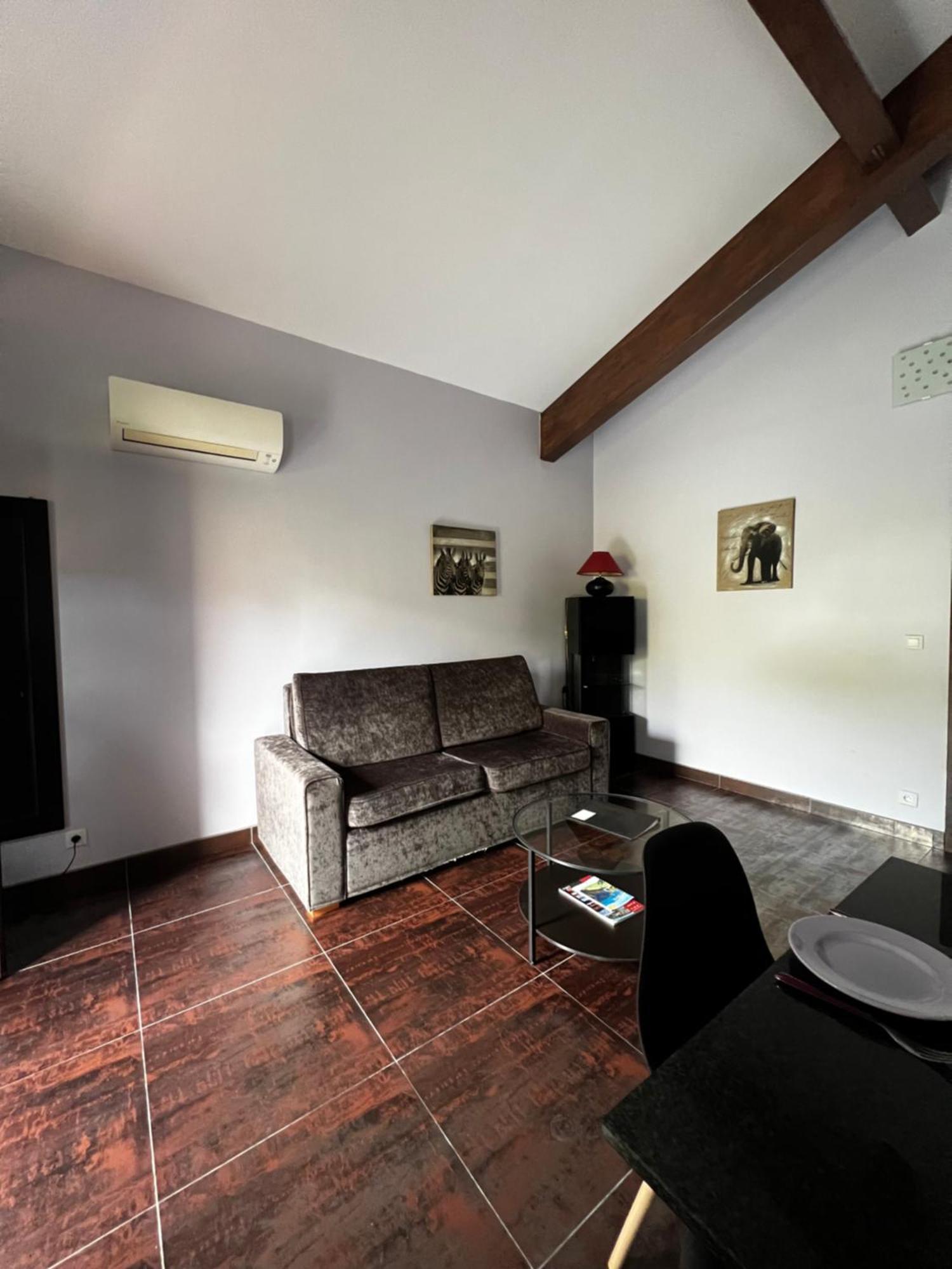 Domaine De La Tannerie Chambres D'Hotes Et Appartements Prades  Luaran gambar