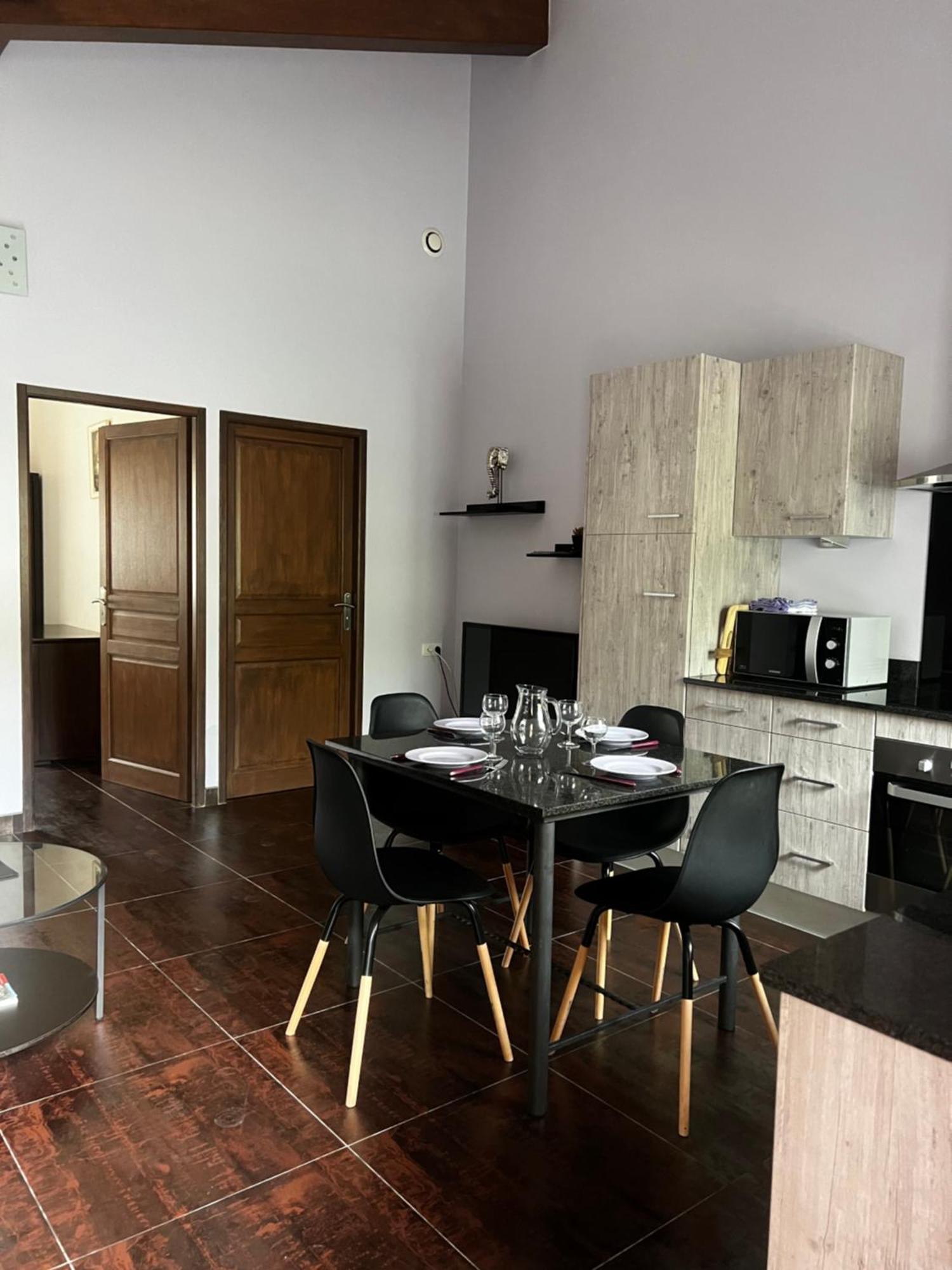 Domaine De La Tannerie Chambres D'Hotes Et Appartements Prades  Luaran gambar